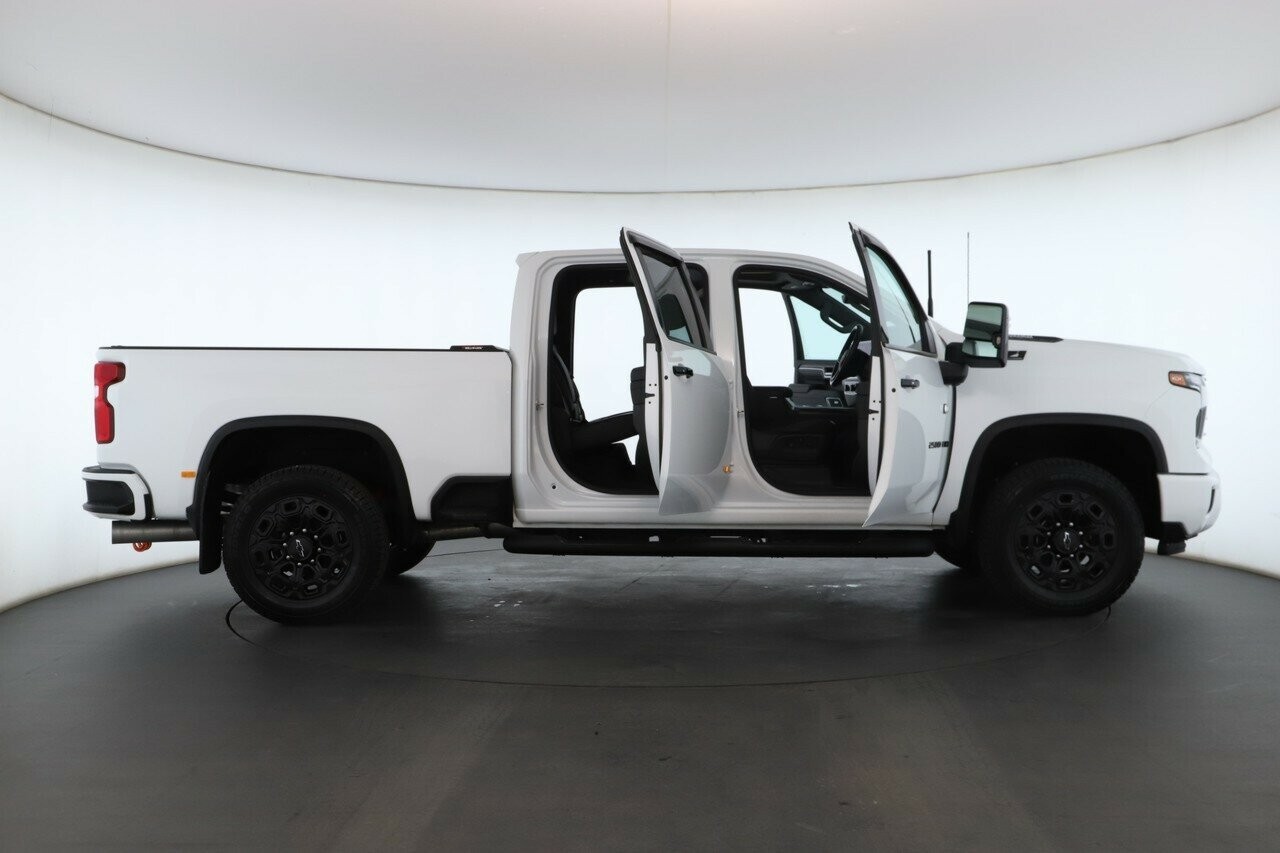 Chevrolet Silverado Hd image 2