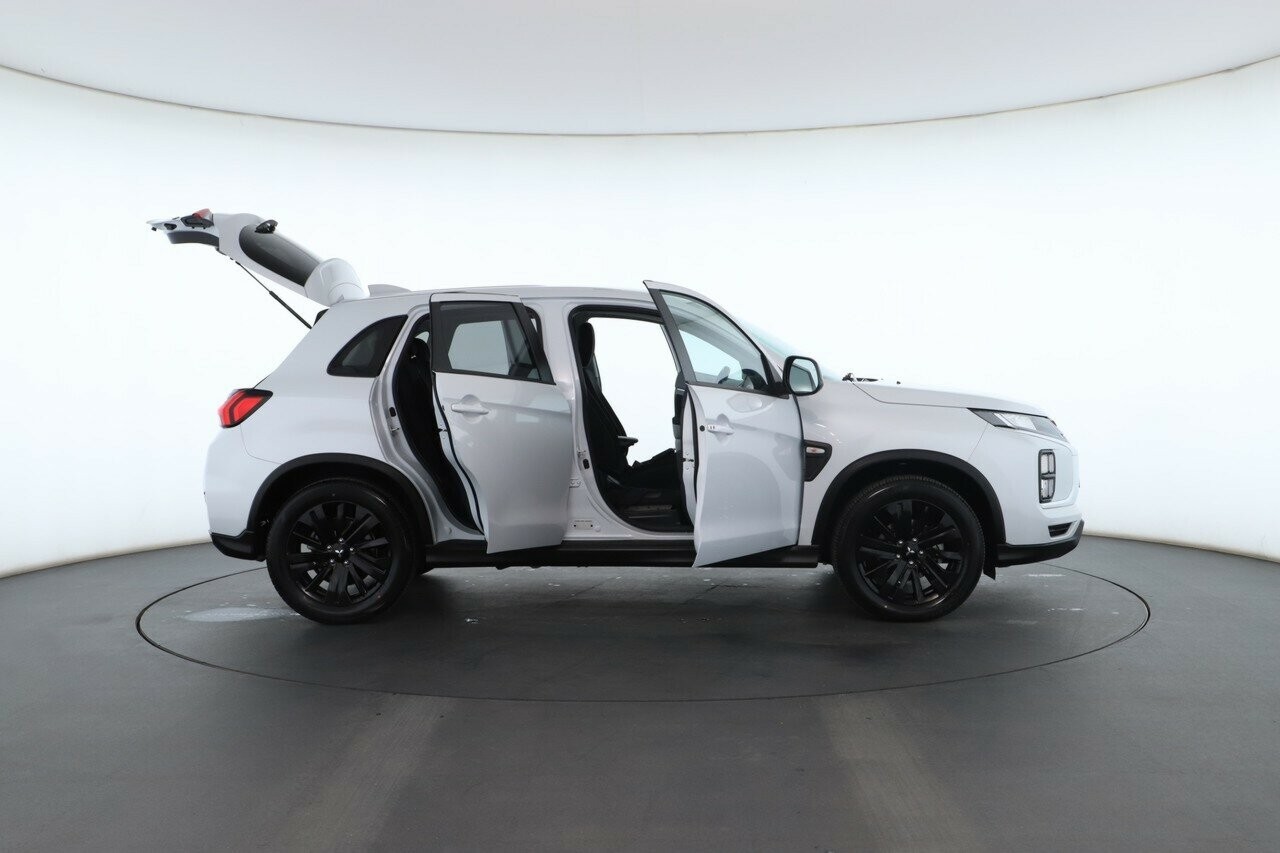 Mitsubishi Asx image 2