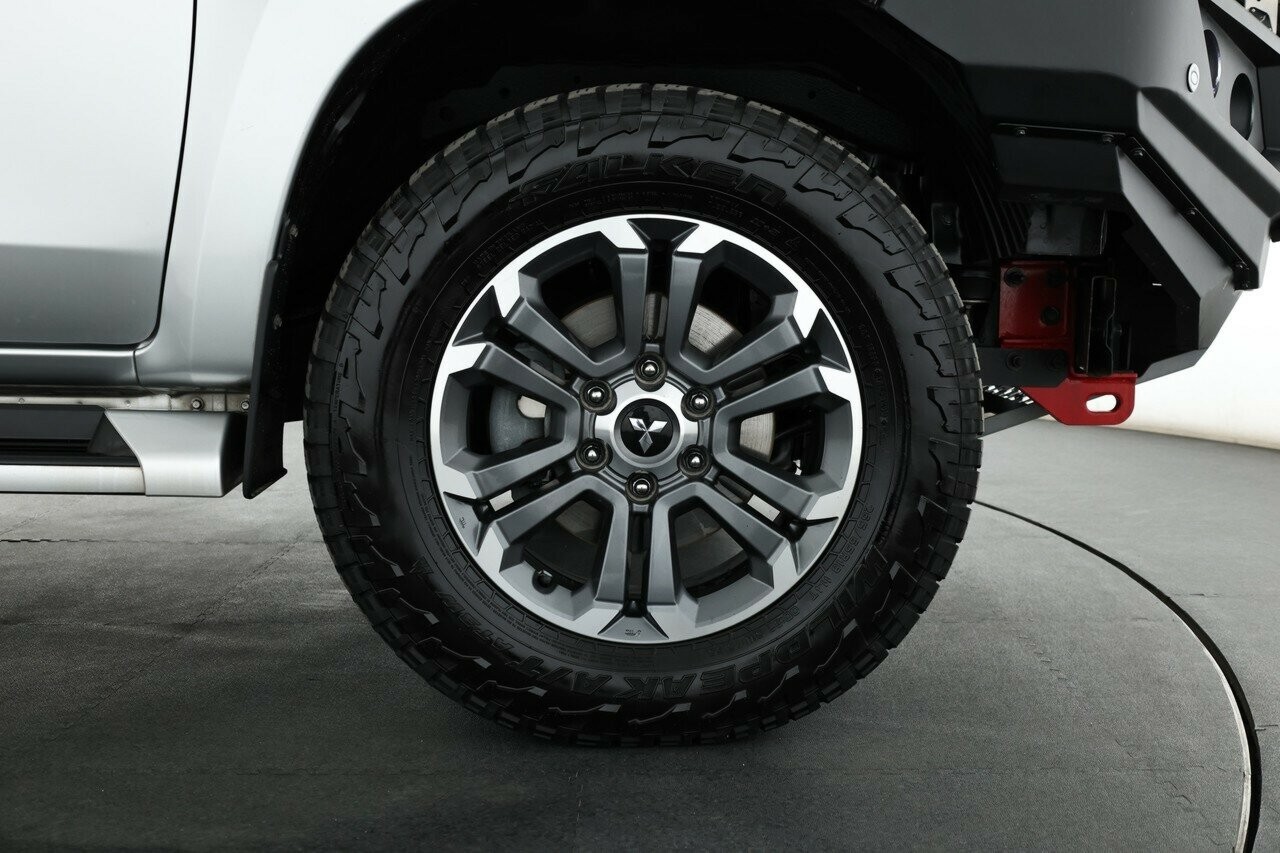 Mitsubishi Triton image 4