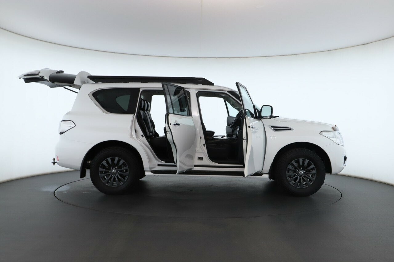 Nissan Patrol image 2