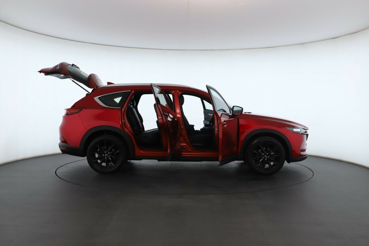 Mazda Cx-8 image 2