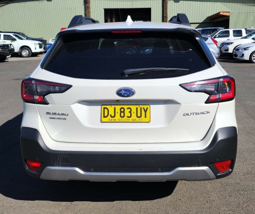 Subaru Outback image 3