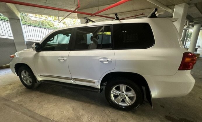 Toyota Landcruiser image 3