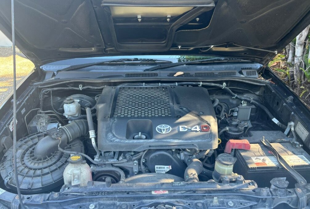 Toyota Hilux image 3