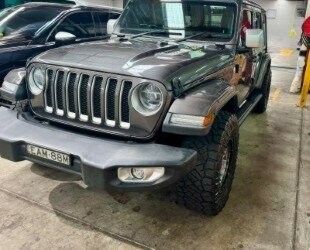 Jeep Wrangler image 2