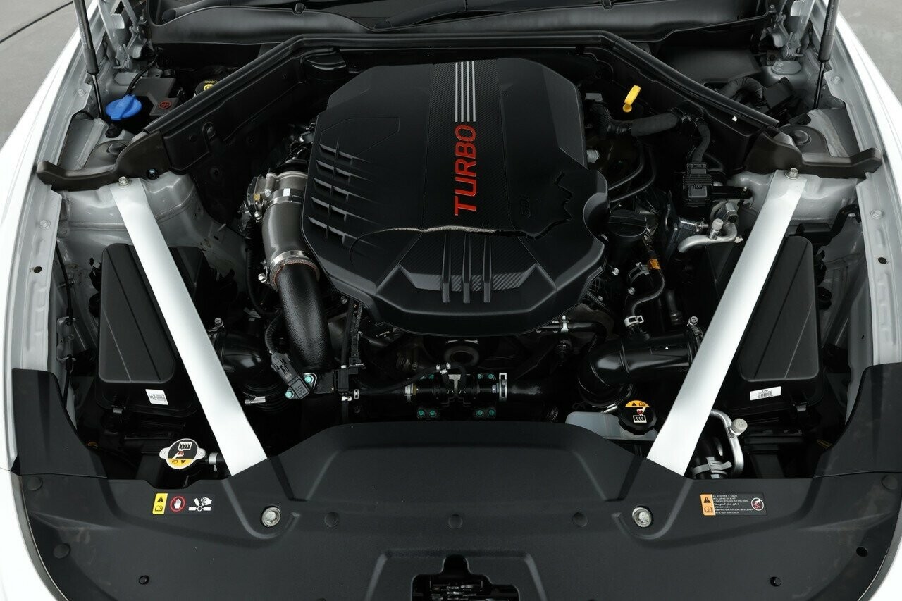 Kia Stinger image 4