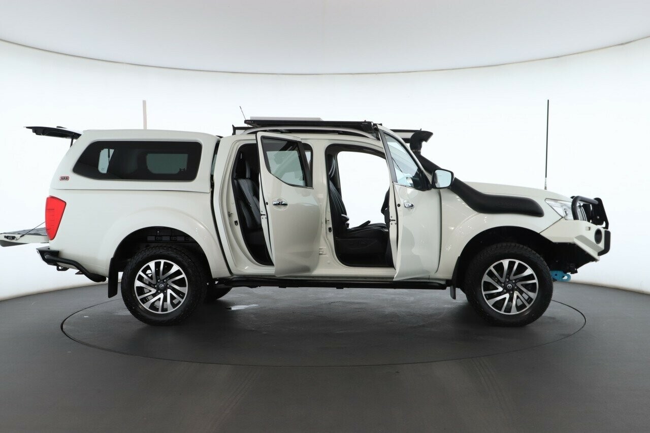 Nissan Navara image 2