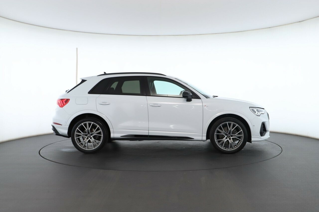 Audi Q3 image 3