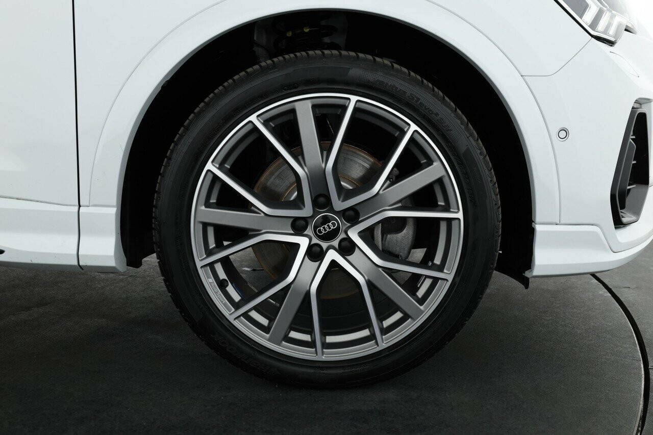 Audi Q3 image 4