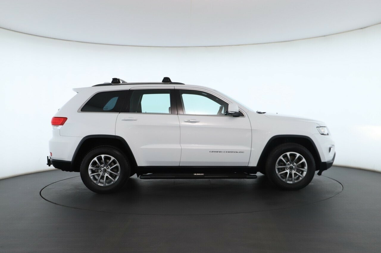 Jeep Grand Cherokee image 3