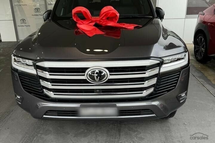 Toyota Landcruiser image 1