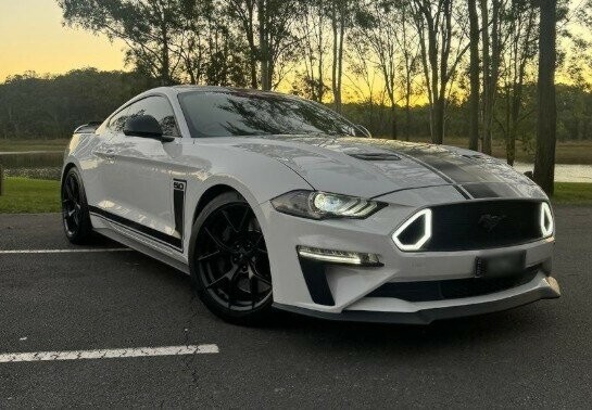 Ford Mustang image 1