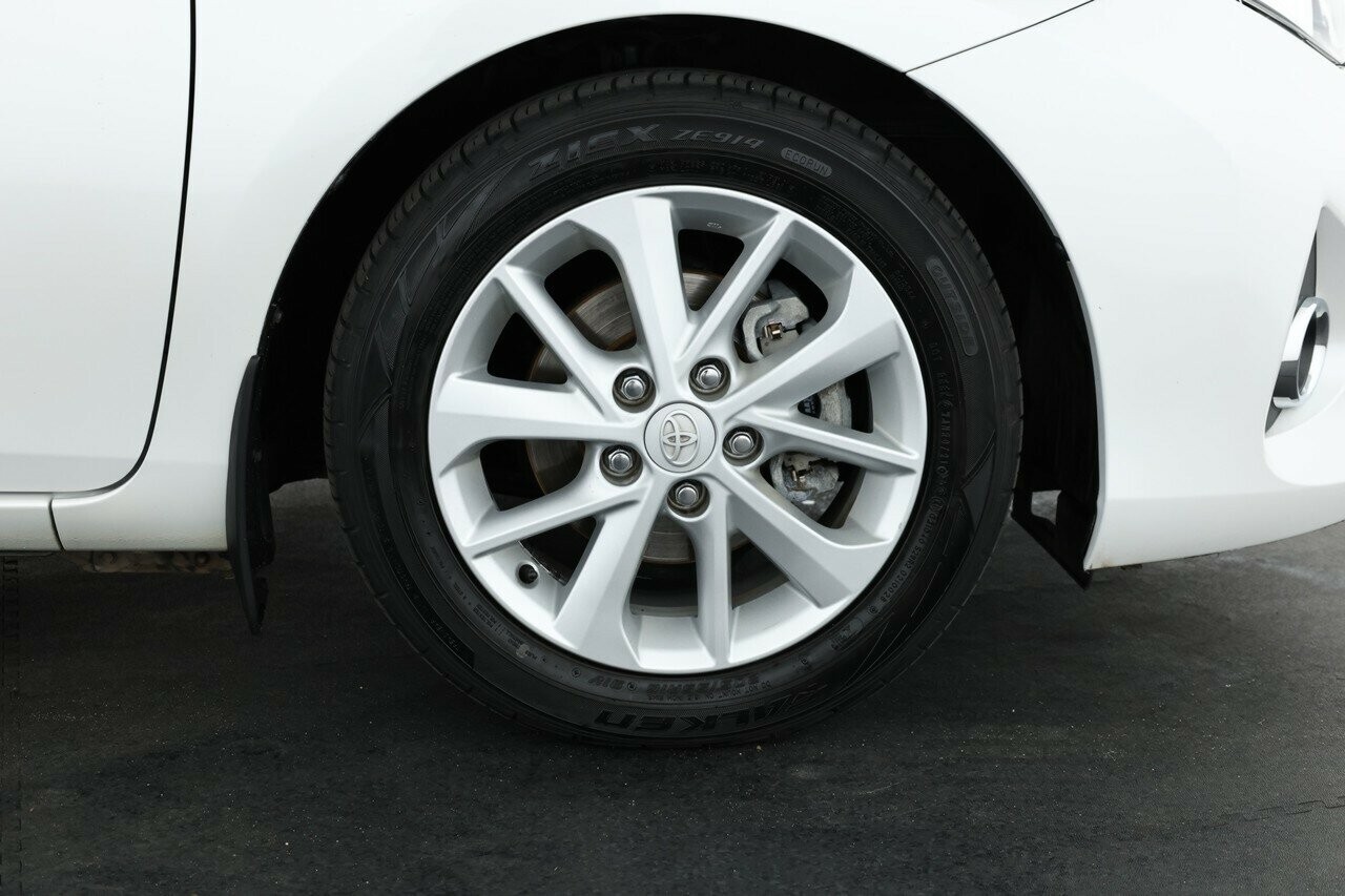Toyota Corolla image 4
