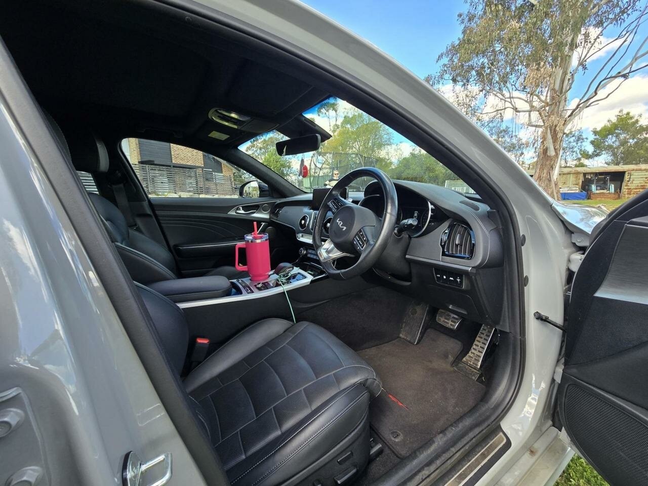 Kia Stinger image 3