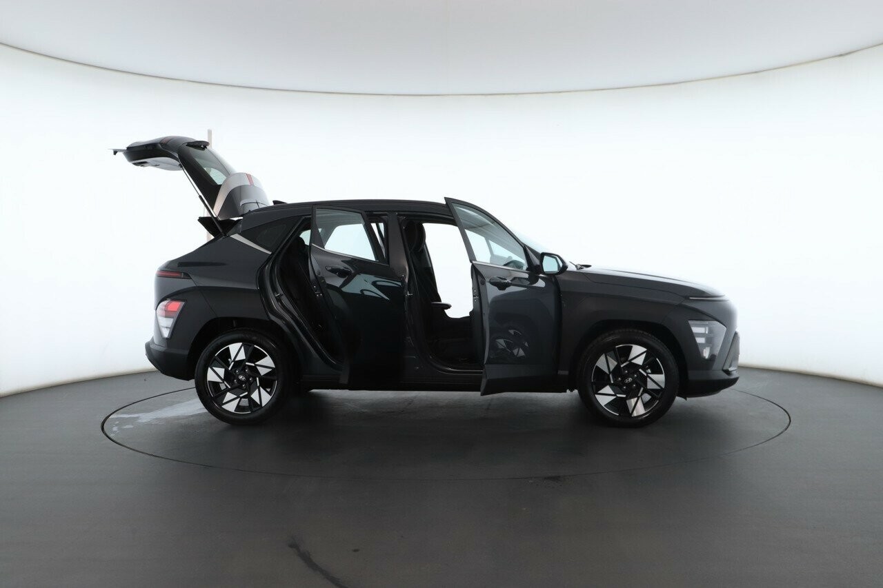 Hyundai Kona image 2