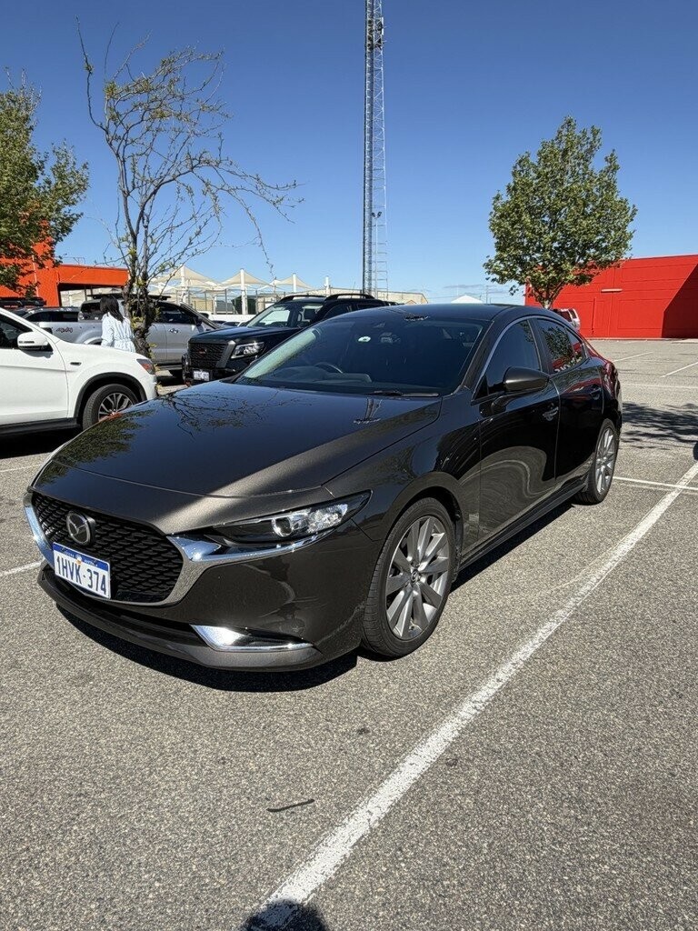 Mazda 3 image 4