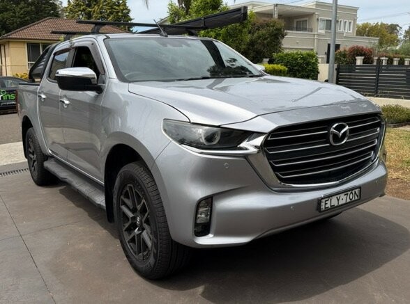 Mazda Bt-50 image 1