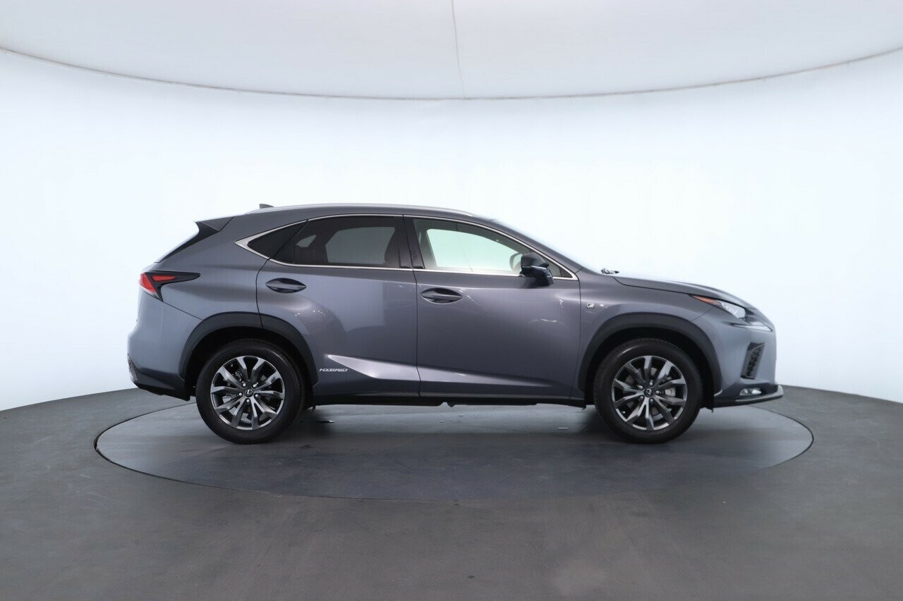 Lexus Nx image 2