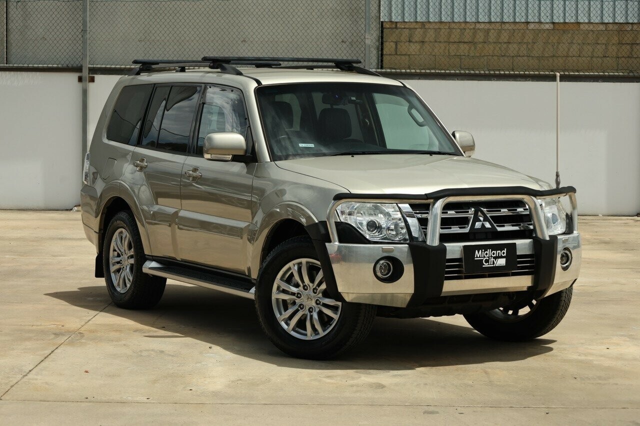 Mitsubishi Pajero image 1