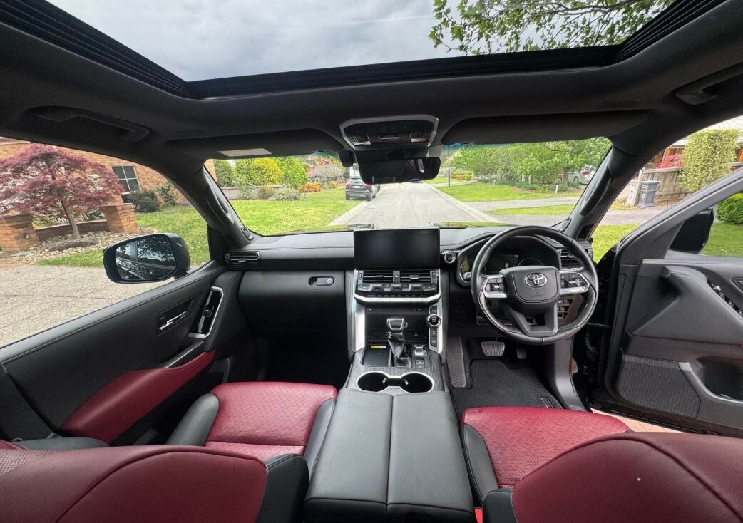 Toyota Landcruiser image 4