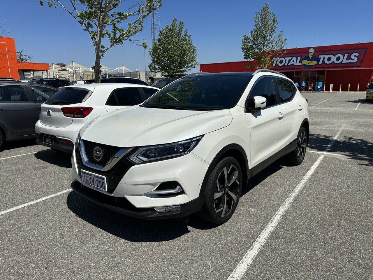Nissan Qashqai image 2