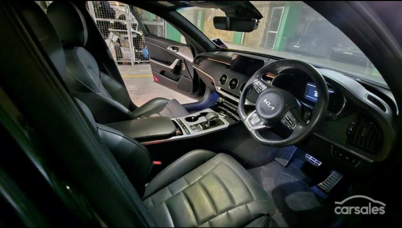 Kia Stinger image 4