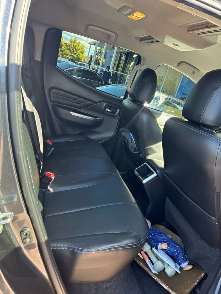 Mitsubishi Triton image 3