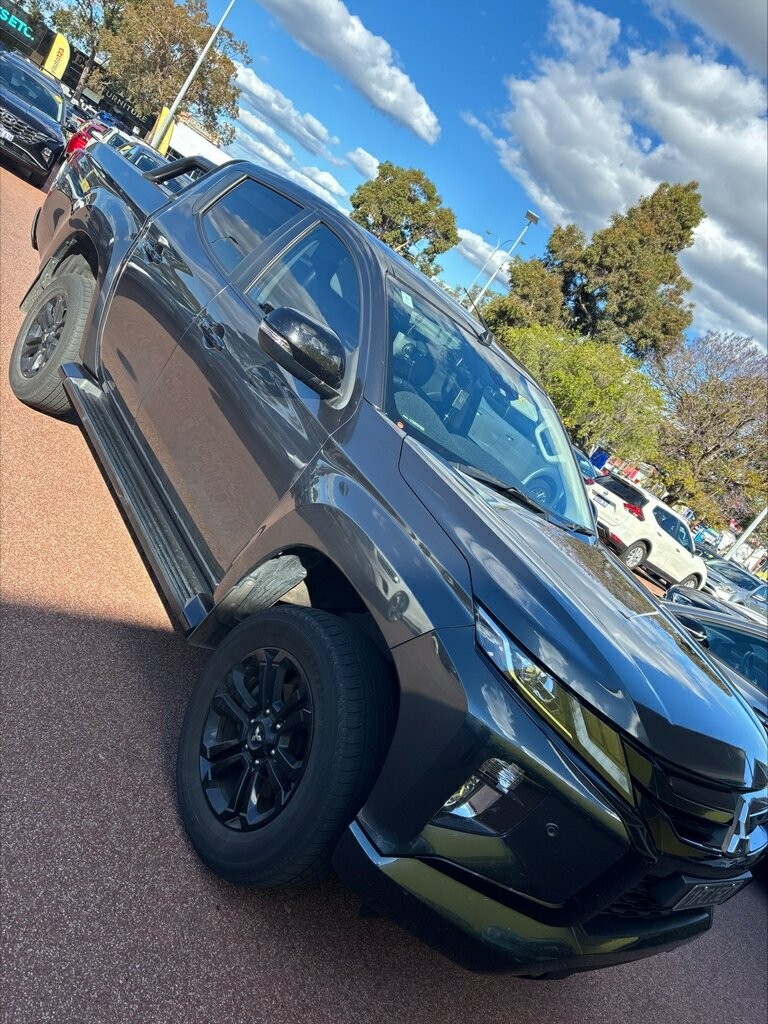 Mitsubishi Triton image 4