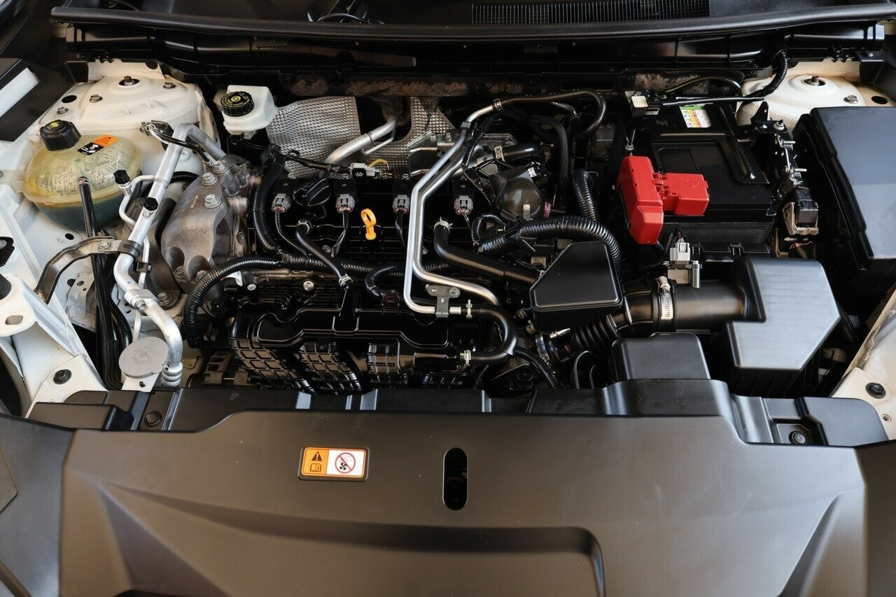 Mitsubishi Outlander image 4