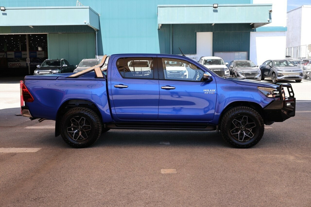 Toyota Hilux image 3