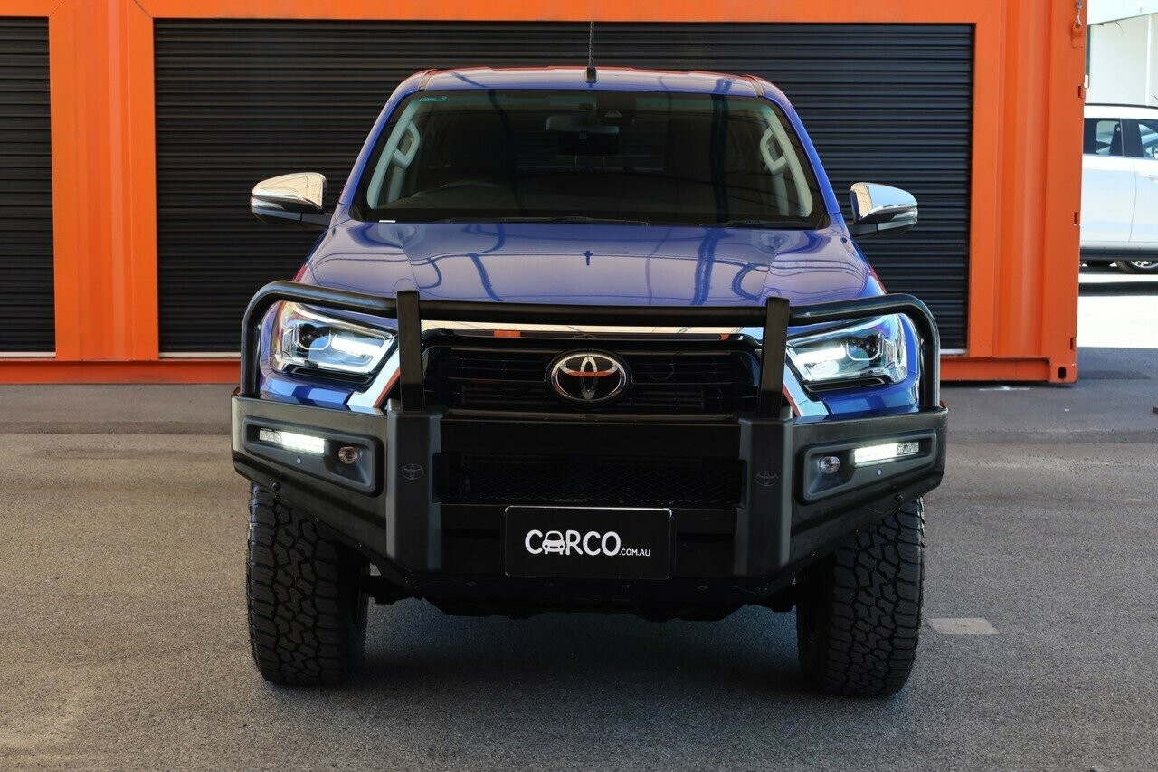 Toyota Hilux image 4