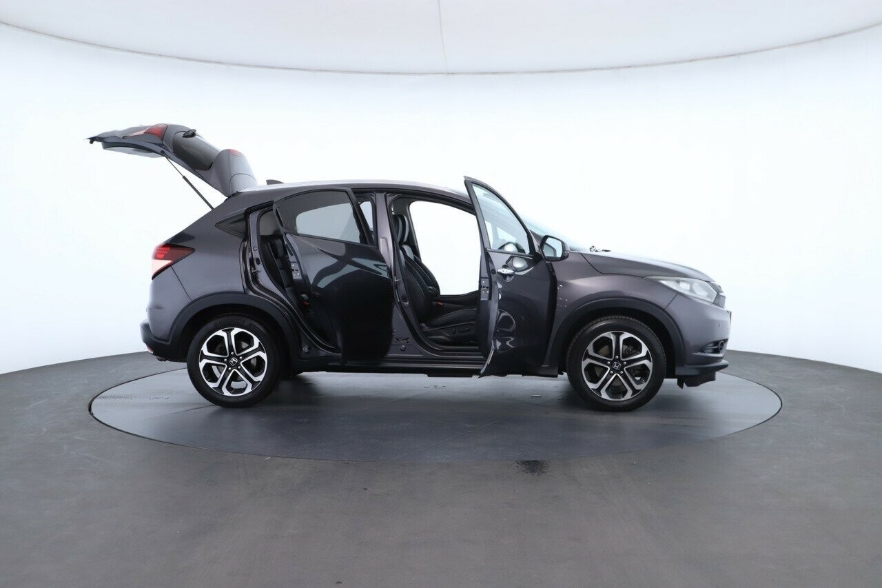 Honda Hr-v image 2