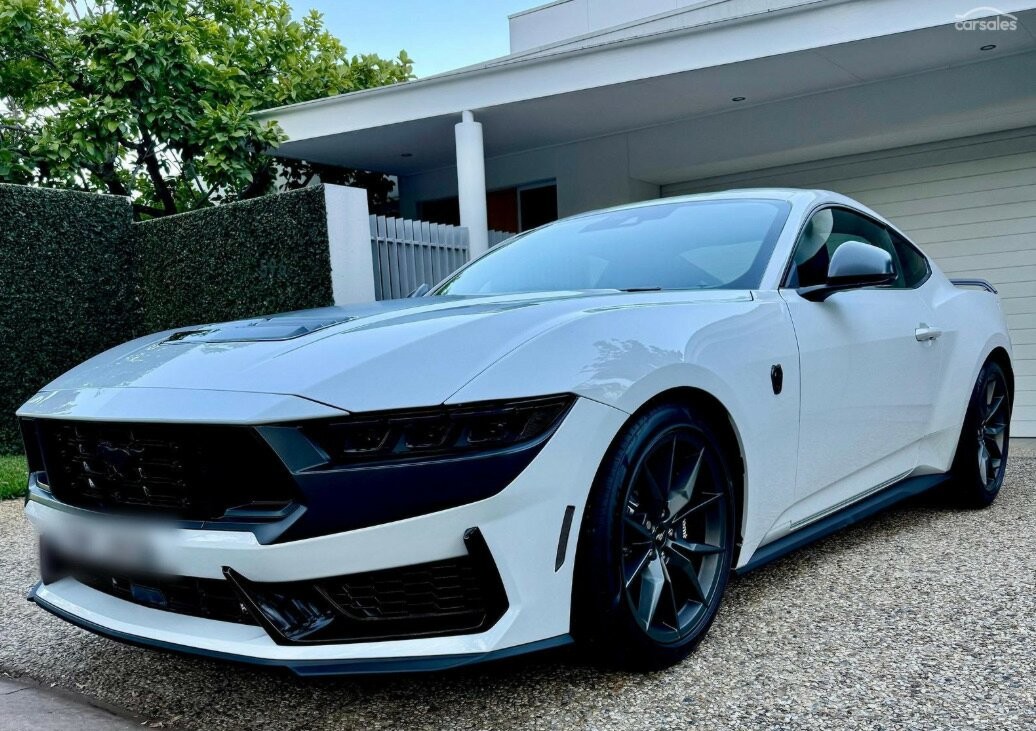 Ford Mustang image 2