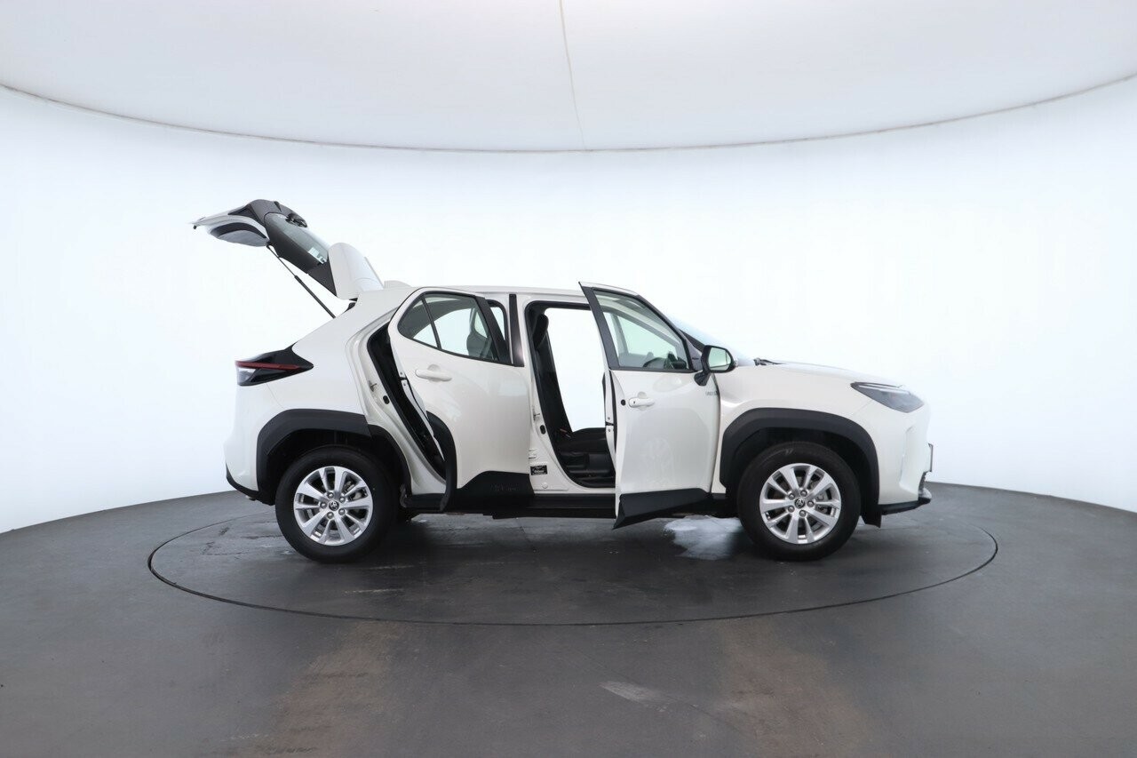 Toyota Yaris Cross image 2