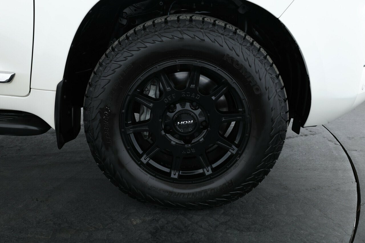 Toyota Landcruiser image 4