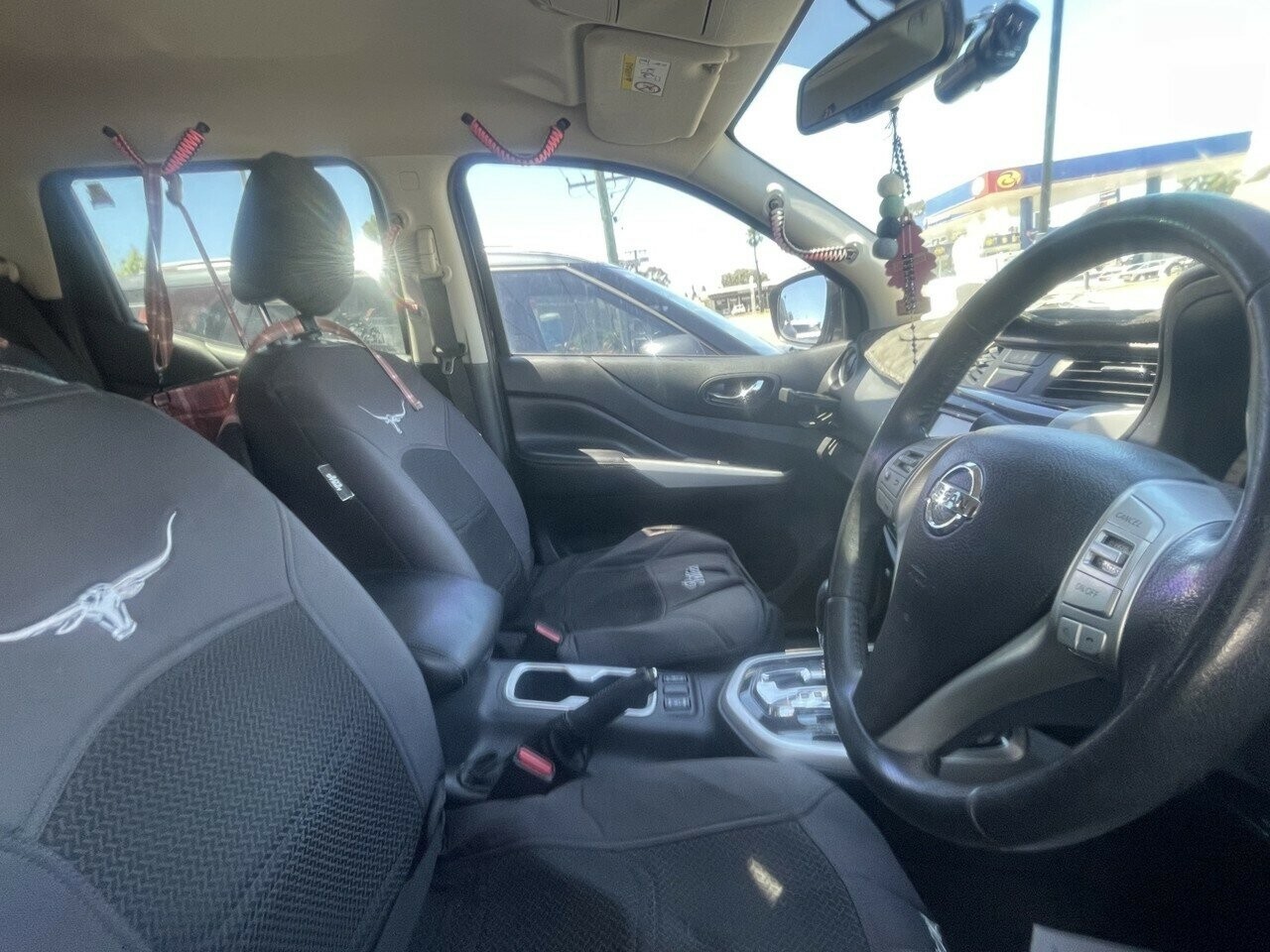 Nissan Navara image 3