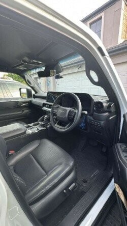 Toyota Landcruiser Prado image 3