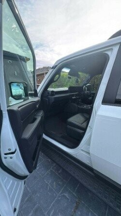 Toyota Landcruiser Prado image 4