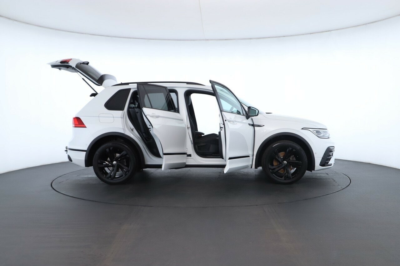 Volkswagen Tiguan image 2