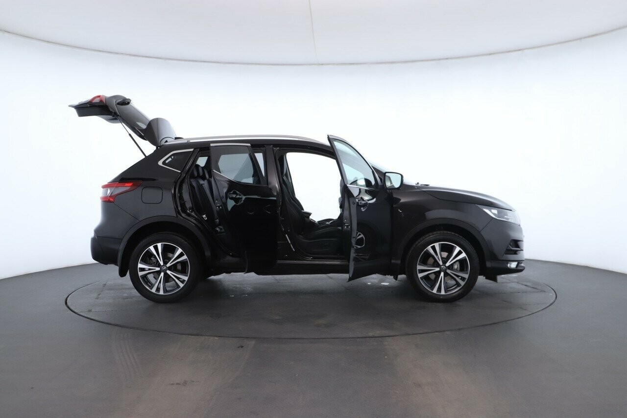 Nissan Qashqai image 2