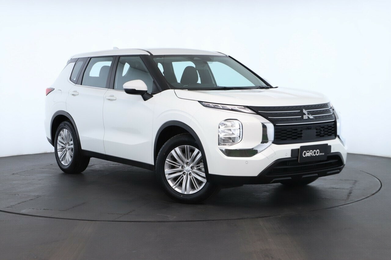 Mitsubishi Outlander image 1