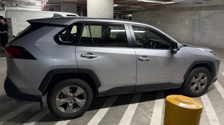 Toyota Rav4 image 3