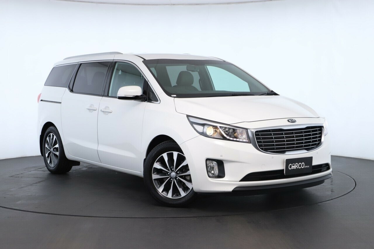 Kia Carnival image 1