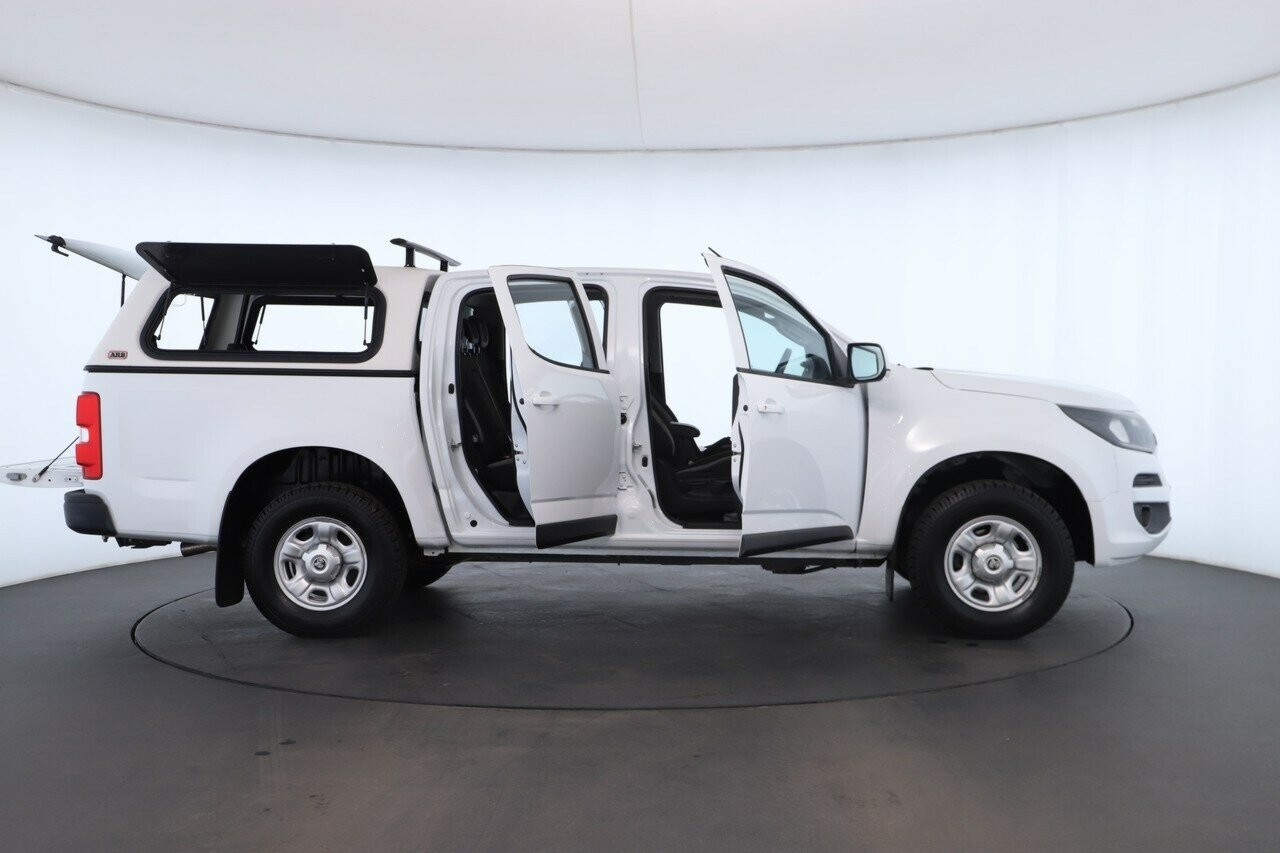 Holden Colorado image 2