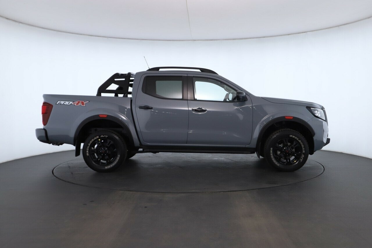 Nissan Navara image 3