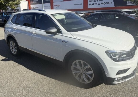 Volkswagen Tiguan image 2