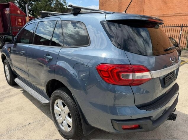 Ford Everest image 3