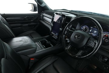 https://vehicle-cdn.autoleague.cloud/32409_61036705_21.jpg
