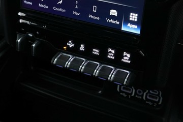 https://vehicle-cdn.autoleague.cloud/32409_61036705_29.jpg