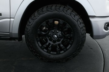 https://vehicle-cdn.autoleague.cloud/32409_61036705_5.jpg
